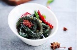 探索神奇的黄色黄瓜：健康美味的营养价值与食用方法