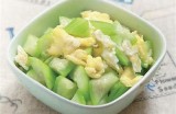 营养丰富的黄瓜丝瓜食谱视频，教你轻松制作美味健康菜肴！