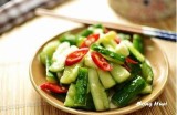 清爽爽口的凉拌黄瓜做法视频，轻松教你夏季小菜制作技巧