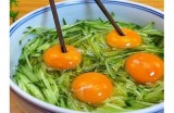 轻松学做美味黄瓜视频，健康护肤又美味的食谱分享
