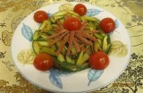 新鲜美味黄瓜视频：教你轻松制作黄瓜创意菜肴！