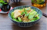丝瓜与黄瓜的营养对比：你的饮食应该如何选择？