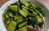 简单易学的凉拌黄瓜做法视频，让你夏日清爽一夏