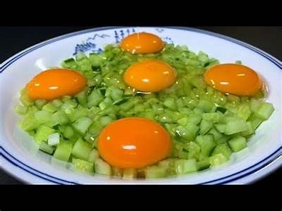清爽拌黄瓜的简单做法，教你如何在家自制美味小菜