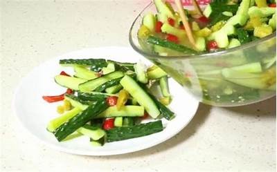 黄瓜视频：趣味美食视频，教你轻松制作美味黄瓜菜肴