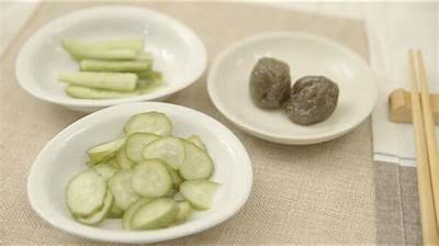 黄瓜创意食谱：健康美味的黄瓜料理视频分享