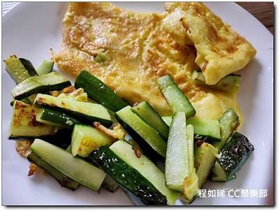 黄瓜小视频：教你轻松制作美味黄瓜菜品，健康又简单！