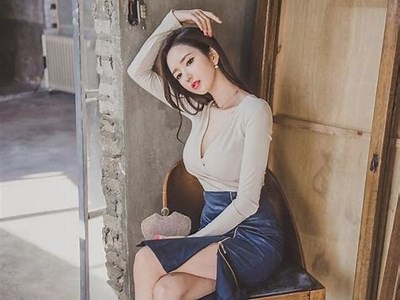 特有美女诱惑：黄瓜与创意短视频大放送