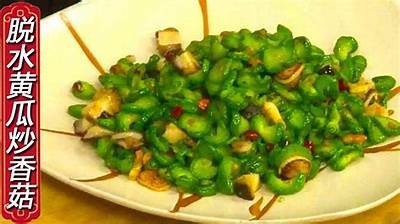 新鲜美味的黄瓜视频教程，教你如何简单制作黄瓜美食